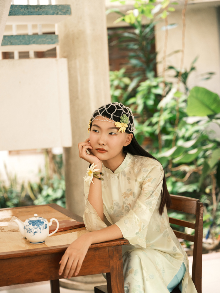 Áo dài Lục Bách